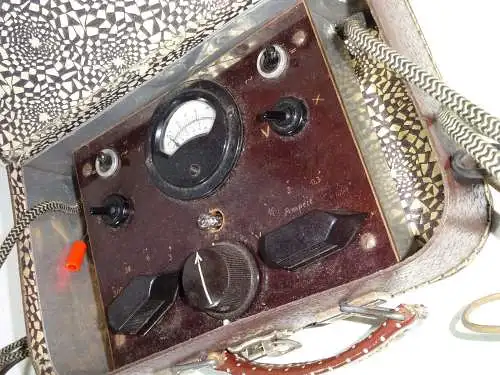 Altes Ladegerät Eigenbau DDR Batterieladegerät Vintage Meßgerät 