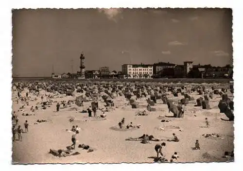 Foto Ak Strandleben in Warnemünde alte Postkarte