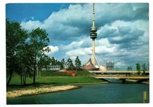 Foto Ak München Olympiapark mit Fernsehturm und BMW Hochhaus 1985