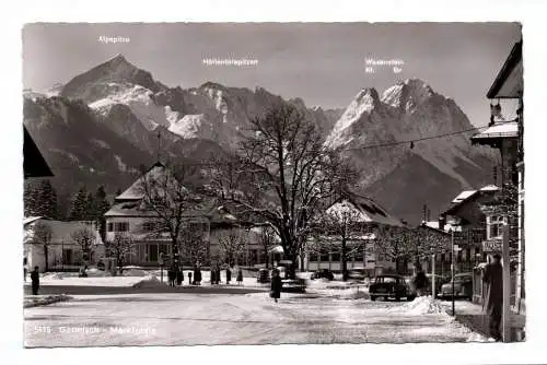 Foto Garmisch Partenkirchen Marktplatz Winter Alpspitze Waxenstein