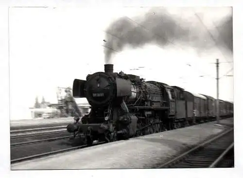 Foto DB 50 3031 Dampflok Bw Neuß mit Dg 7143 in Dülken 1968