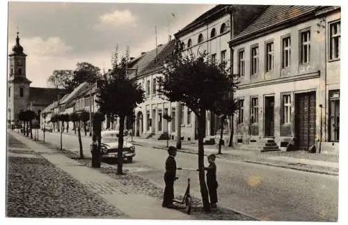 Ak Lindow Straße des Friedens 1966 Wartburg Auto