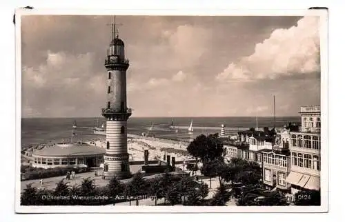 Foto Ak Ostseebad Warnemünde Am Leuchtturm