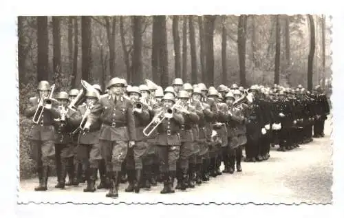 Foto Musikzug der NVA Musiker Soldaten Volksarmee DDR