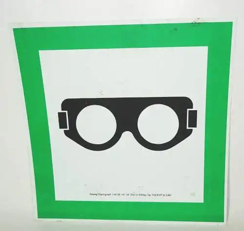 DDR Kunststoff Hinweisschild Warnschild Schutzbrille tragen Deko Industrie 