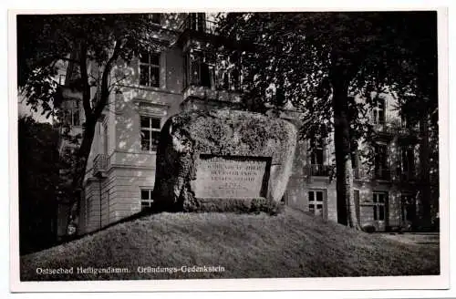 Foto Ak Ostseebad Heiligendamm Gründungs-Gedenkstein