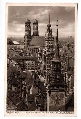 Ak München Blick auf Rathaus und Frauenkirche 1937