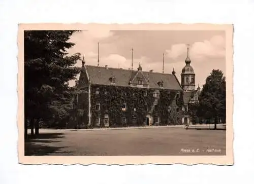 Foto Ak Riesa an der Elbe Rathaus