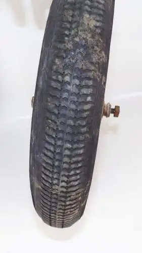 Alte Wagenräder Metall Reifen Industrie Design Rad 2 Vintage Räder Deko