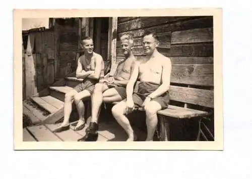 Foto halbnackte Soldaten Tomarowka bei Charkow 1942 