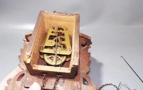 Alte Wanduhr Holz ohne Kuckuck 