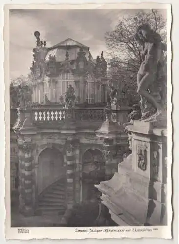 Ak Hahn 10824 Dresden Zwinger Nymphenbad mit Wallpavillon 