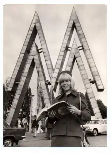 Foto Leipziger Messe Stewardess  Reklame DDR Leipzig