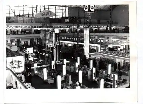 2 x Foto Leipziger Messe um 1970 Ausstellung Messestadt Leipzig DDR