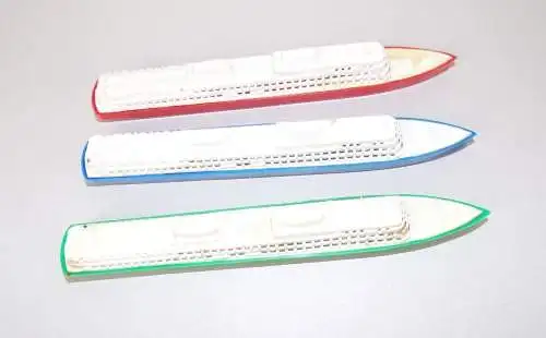 HSQ Schiff 3 Stück Dampfer Plaste Modelle DDR Spielzeug