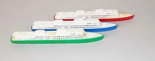 HSQ Schiff 3 Stück Dampfer Plaste Modelle DDR Spielzeug