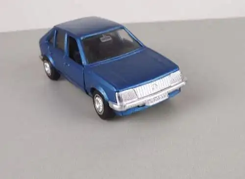 Gama Mini Opel Kadett Limousine 5 Türig Blau