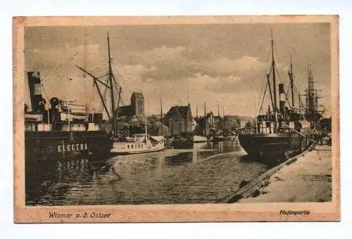 Ak Wismar an der Ostsee Hafenpartie 1921 Schiffe