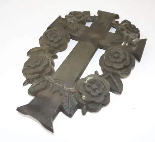Altes Bronze Kreuz Friedhof Ornament Rosen Grabschmuck 
