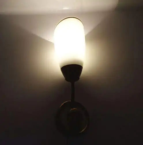 Alte Wandleuchte E27 Beige Gold Vintage Leso Tütenlampe