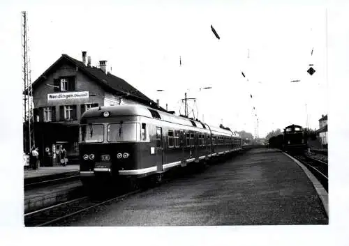 Foto Bahnhof Wendlingen Neckar Triebwagen Deutsche Bahn 427 105-7