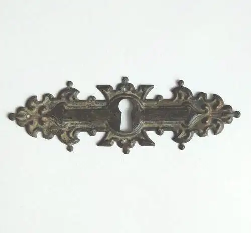 Alter Möbelbeschlag Metall verziert Beschlag