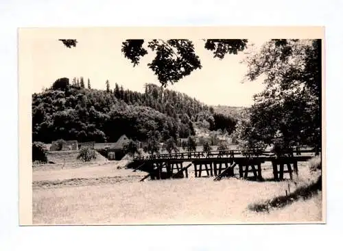 Foto Holzbrücke hinten Eisenbahnbrücke über Kinzig bei Hausach 1960