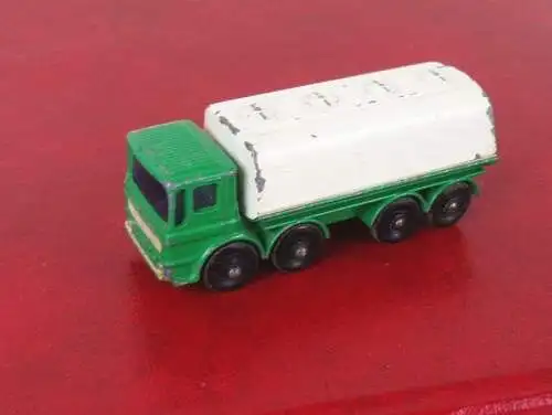 Modellauto Lesney No 32 Leyland Petrol Tanker 