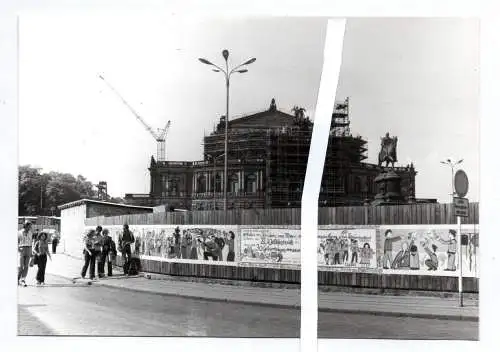 Foto Dresden Bau Semperoper Banner Weltfestspiele 1979