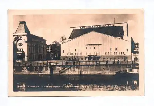 Foto Ak Friedrichstadt Palast Berlin Theater am Schiffsbauerdamm