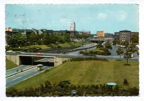 Ak Duisburg Stadtautobahn am Hauptbahnhof 1964