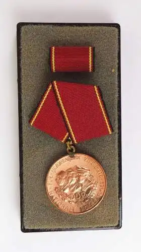 Für Hervorragende Verdienste der Nationale Volksarmee DDR Abzeichen Bronze Stufe