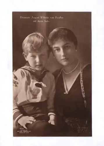 Ak Prinzessin August Wilhelm von Preußen mit ihrem Sohn