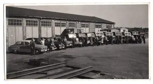Foto Parkplatz Görlitz Wartburg EMW Ifa LKW Oldtimer 1950 60 er