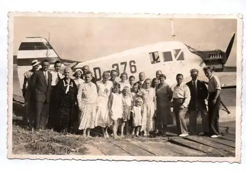 Foto Ak Sellin Rügen Lufthansa Flugzeug D-376 Flugplatz 1934