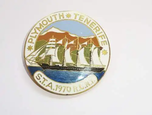 Emailliertes Abzeichen Plymouth Tenerife S.T.A. 1970 R.C.N.T.