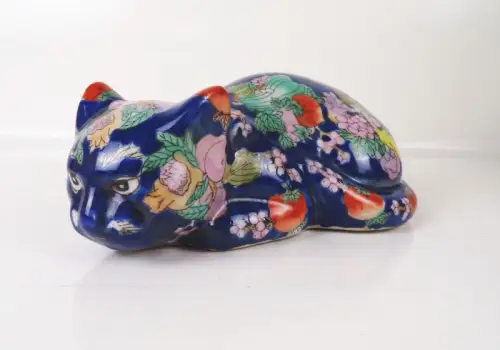 HK 5 Dynasty Katze Porzellan Figur Design 