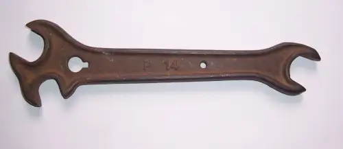Uralter Werkzeug Schlüssel Maulschlüssel P 14 Bordwerkzeug 29 cm vor 1945 