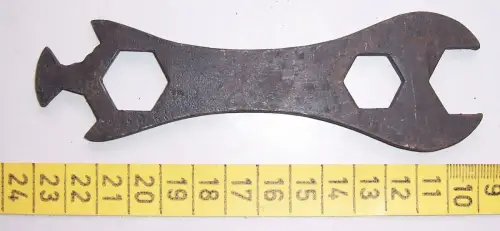 Alter Spezial Schlüssel Multifunktionsschlüssel vor 1945 Oldtimer Werkzeug 