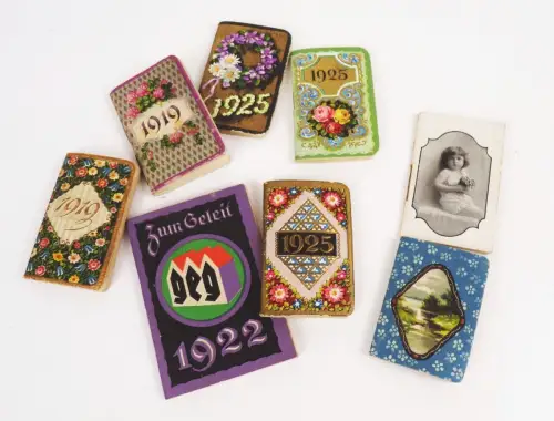 Konvolut Mini Kalender 1919 bis 1925 Minibücher