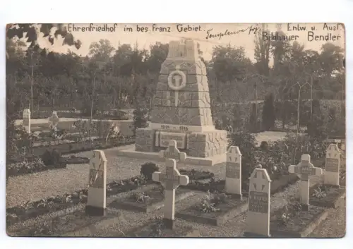 Foto Ak Templeuve Ehrenfriedhof Bildhauer Bendler Kriegsgräber France 1 Wk