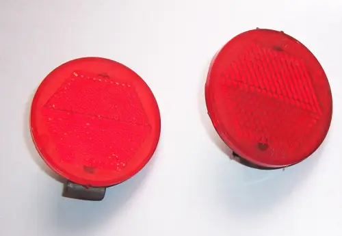 2 x DDR Reflektor Katztenauge  Ø 8,5 cm Traktor ? Anhänger ? Auto ? Ifa ?