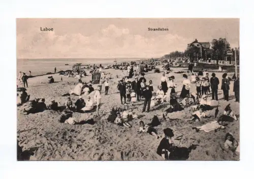 Ak Laboe Strandleben Menschen am Strand Ostsee