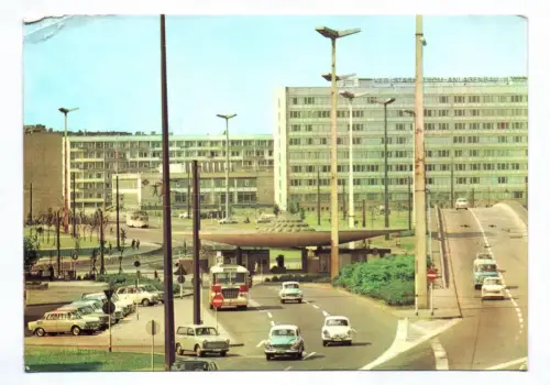 Foto Ak Halle Saale Ernst Thälmann Platz mit Hochstraße 1974