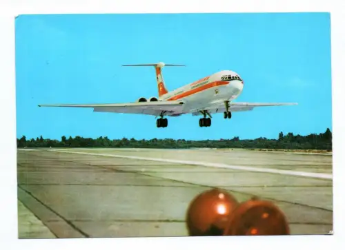Foto Ak IF Interflug Turbinenluftstrahlverkehrsflugzeug IL 62 Berlin 1975
