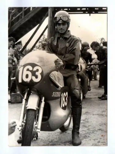 Foto Suzuki Hugh Anderson Neuseeland Motosport Fahrer