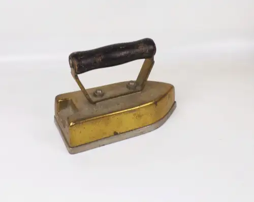 Old Iron Brass Country House Decor