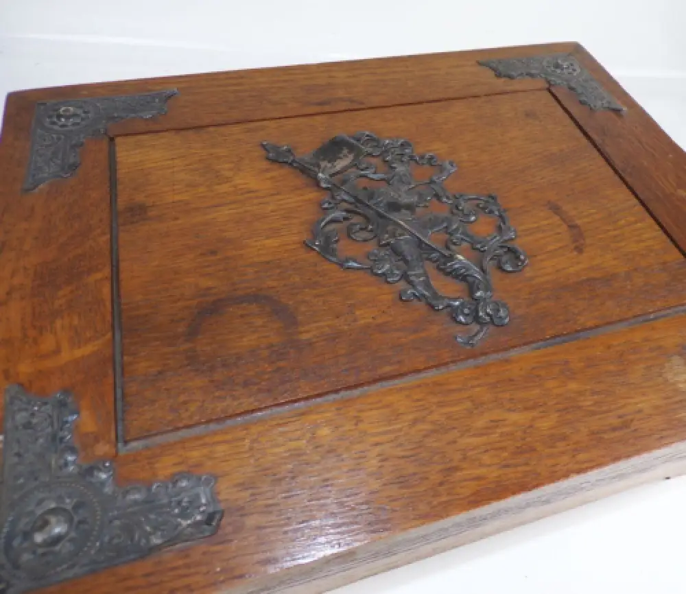 Alte Schatulle Box Aufbewahrung Antik schöne Beschläge um 1900 1