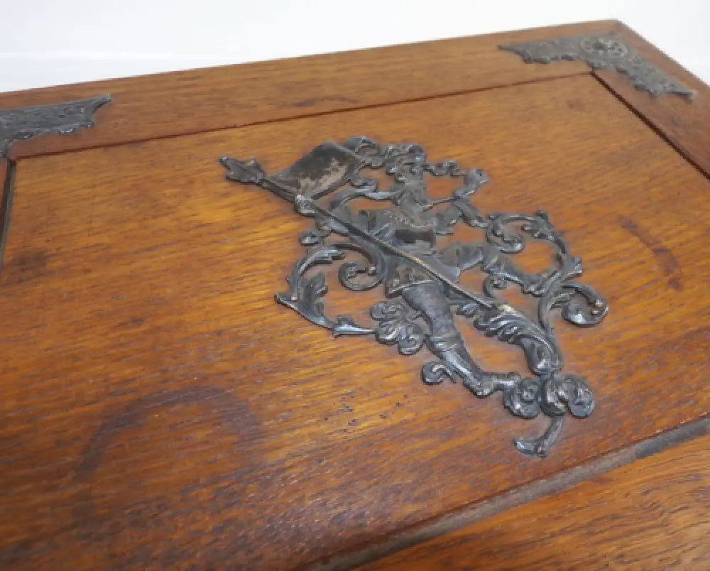 Alte Schatulle Box Aufbewahrung Antik schöne Beschläge um 1900 6