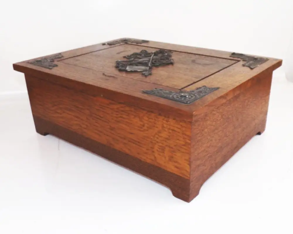 Alte Schatulle Box Aufbewahrung Antik schöne Beschläge um 1900 8